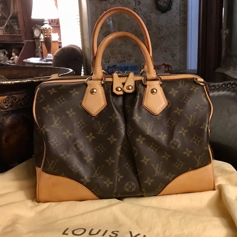 ☺️ SOLD👏🏻👏🏻👏🏻 Louis Vuitton Monogram Stephen